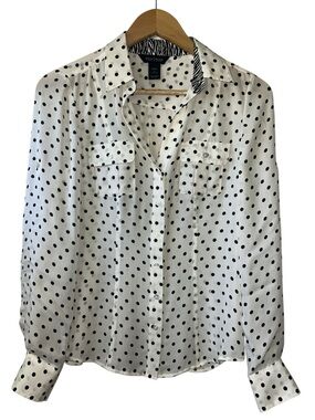 Silk White House Black Market Polka Dot Button Down Quiet Luxury Women’s Size 2